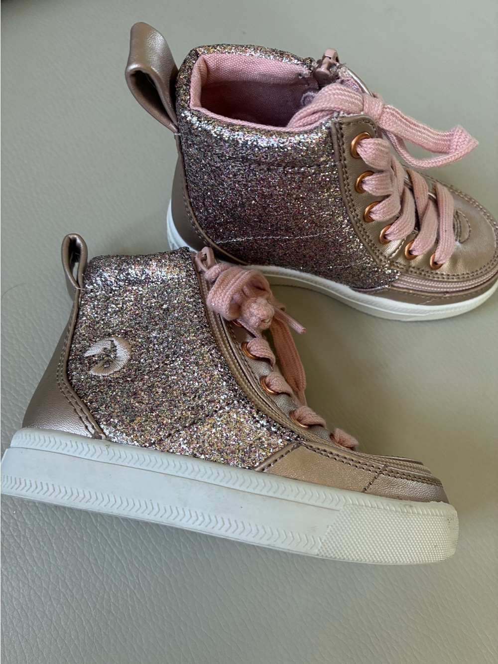 BILLY Footwear Classic Lace High sneakers in the Rose Gold